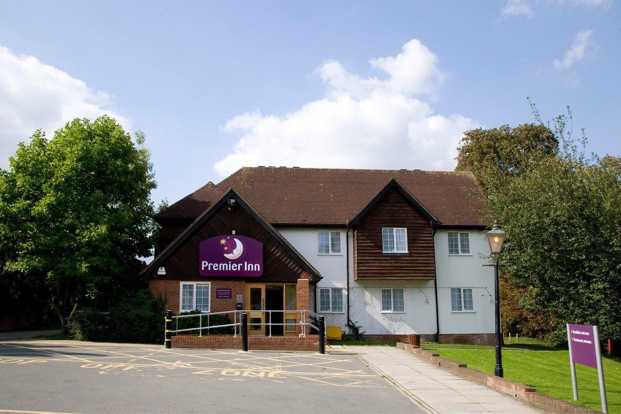 Premier Inn ハーロウ エクステリア 写真