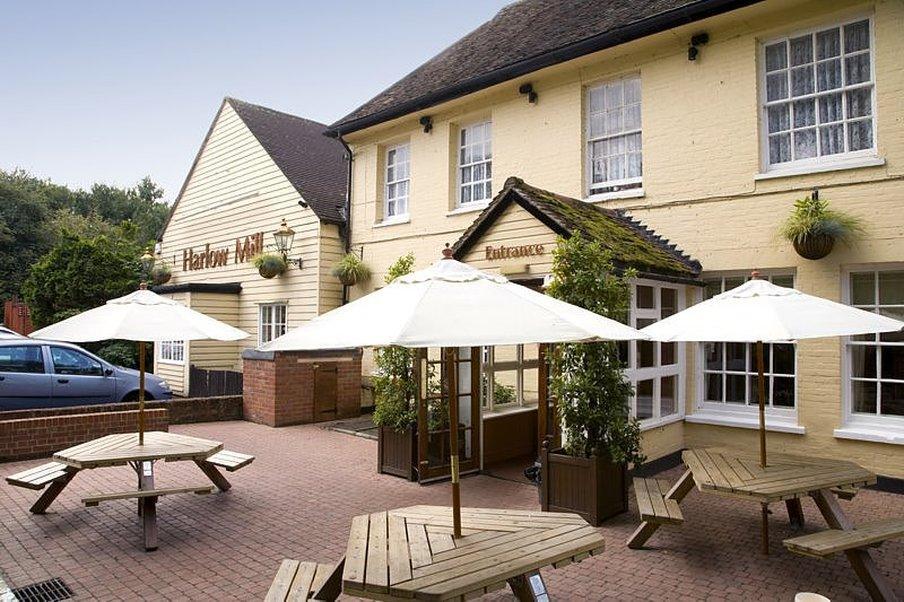 Premier Inn ハーロウ エクステリア 写真